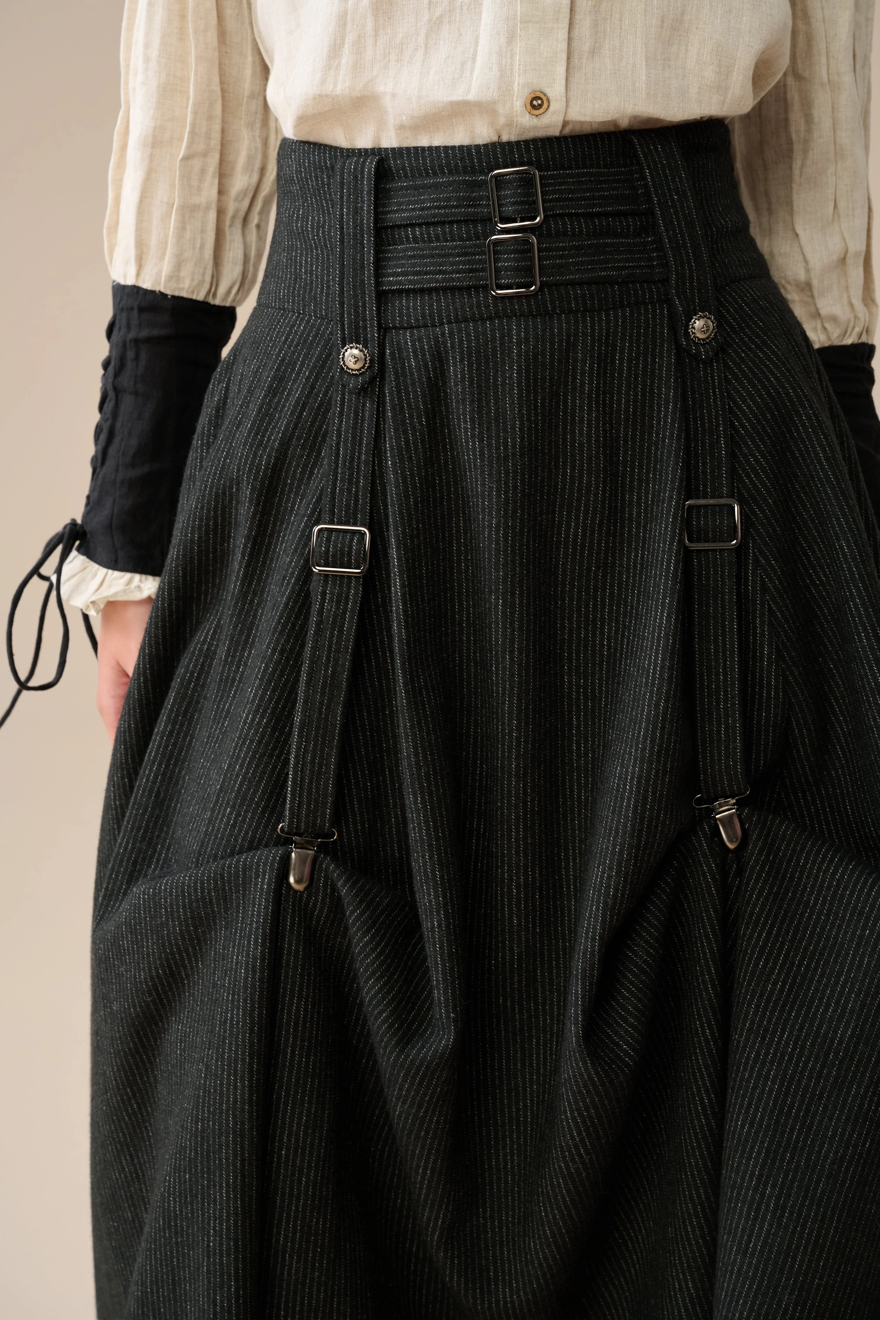 Cynthia 16 | Adjustable wool skirt - Image 12